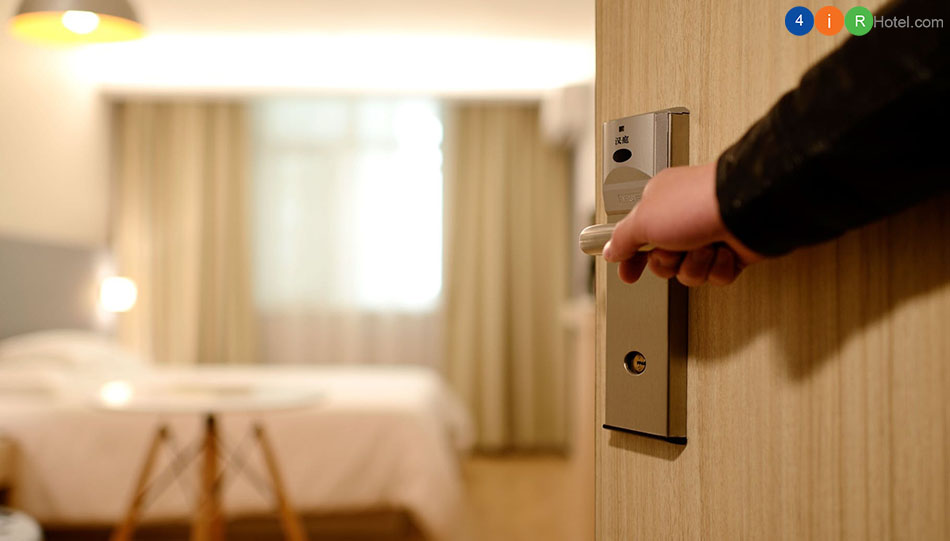 Ứng dụng IoT trong mở cửa phòng khách sạn.